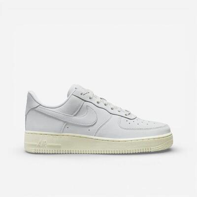 Nike Air Force 1 Low Summit White (Women's)