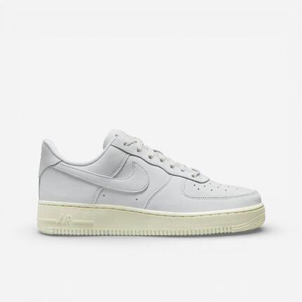 Nike Air Force 1 Low Summit White (Women's)