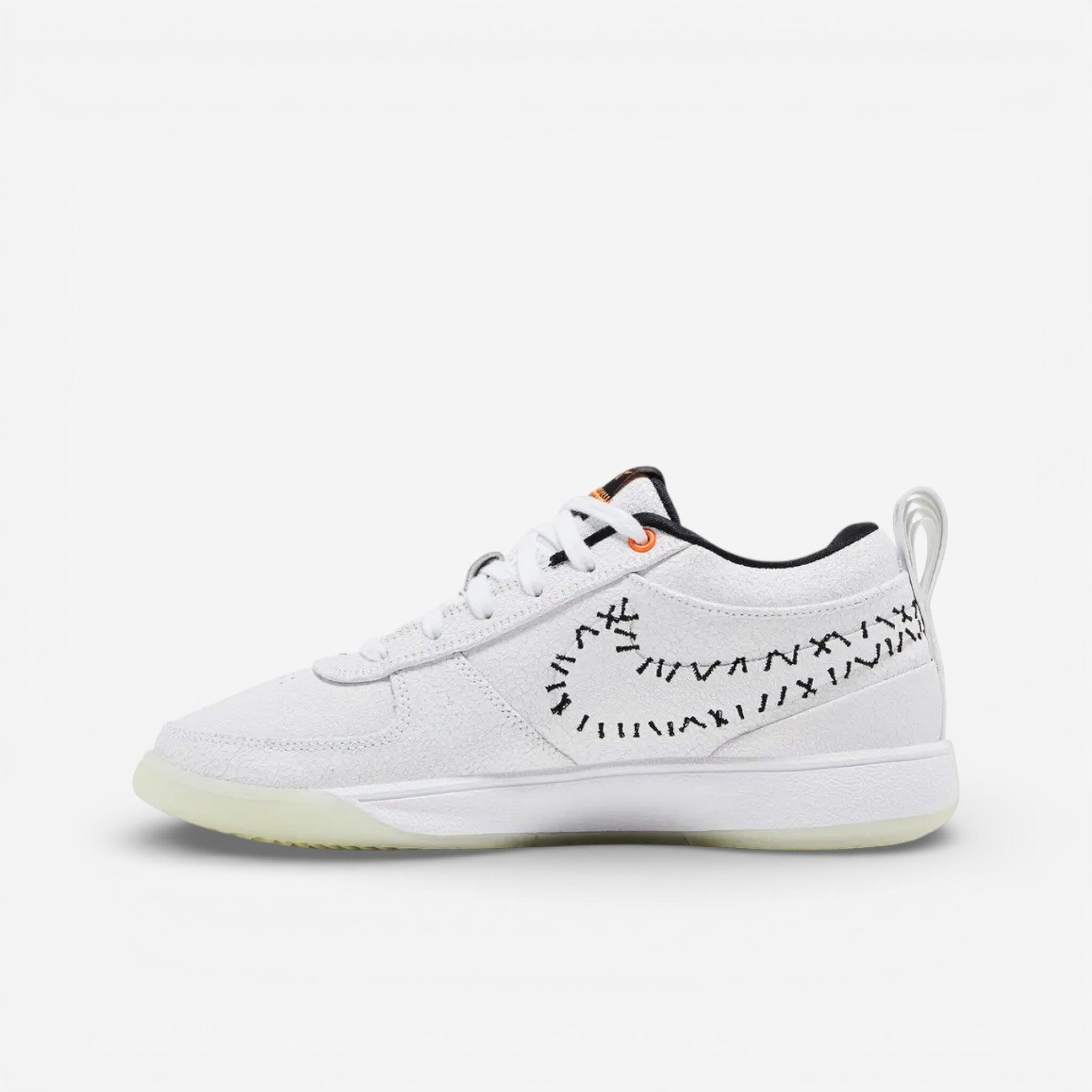 Nike Book 1"Flagstaff" 2/3