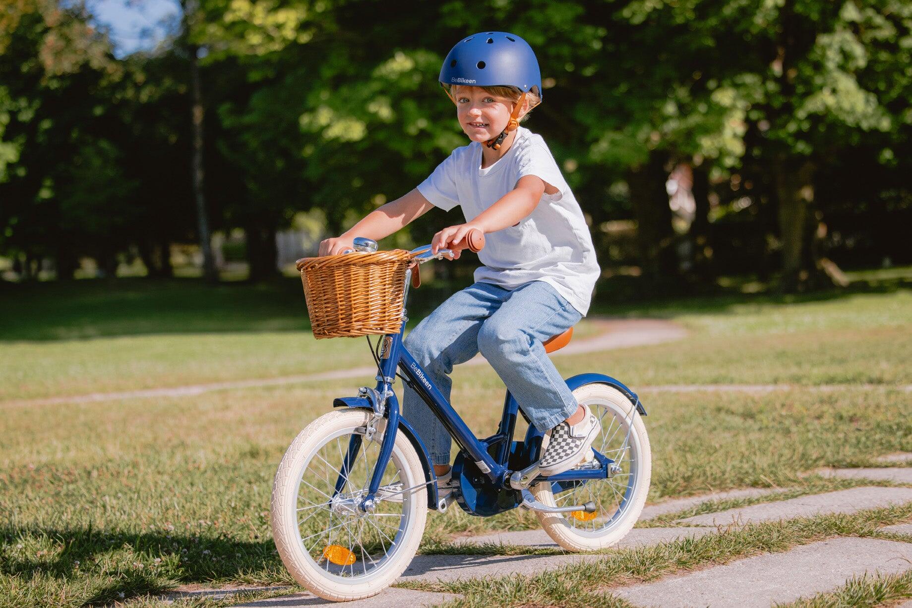 Bicicleta infantil de 16 pulgadas 4–6 años de aluminio ligero – Azul marino 6/8