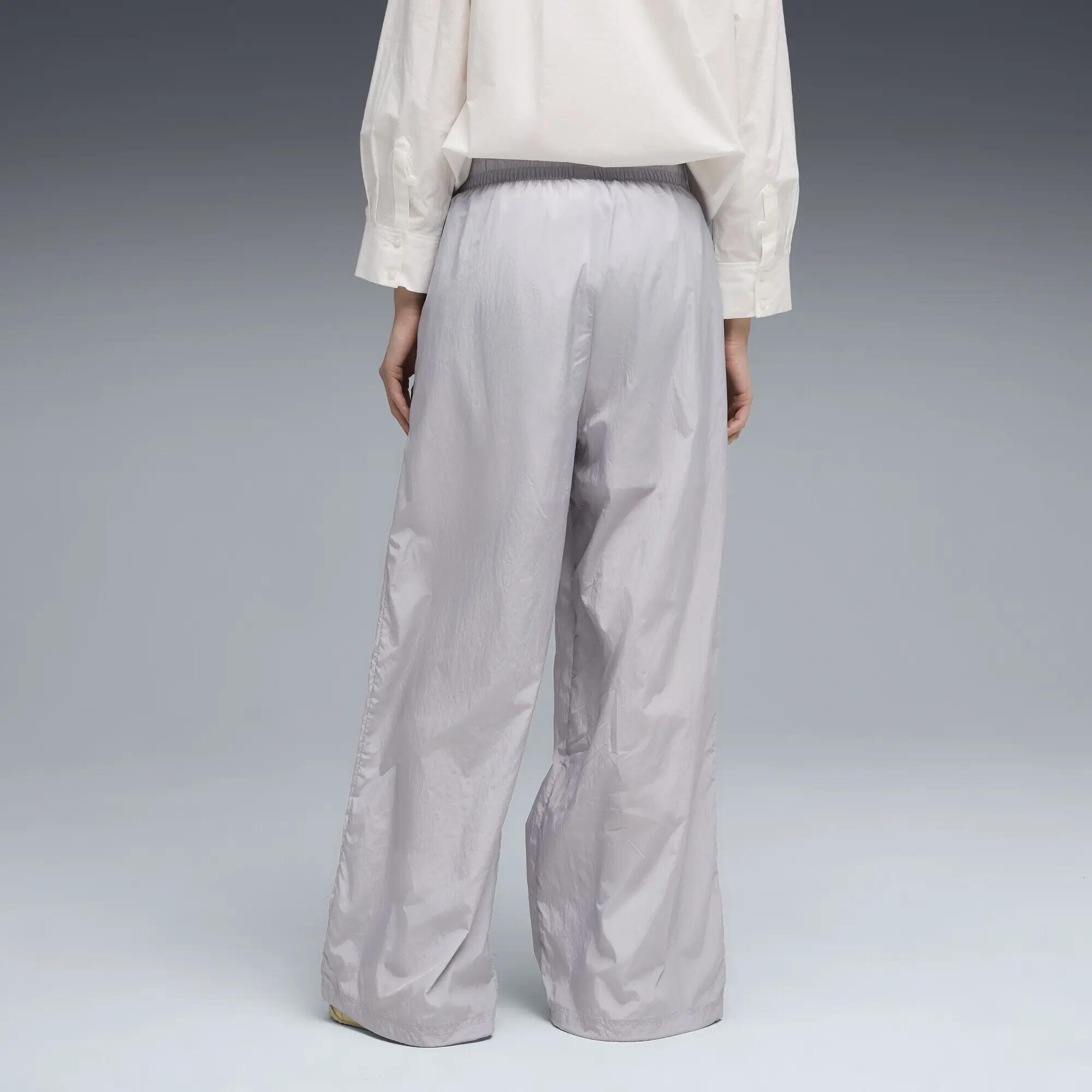 Pantaloni in tessuto PUMA dal taglio morbido da donna PUMA 3/5