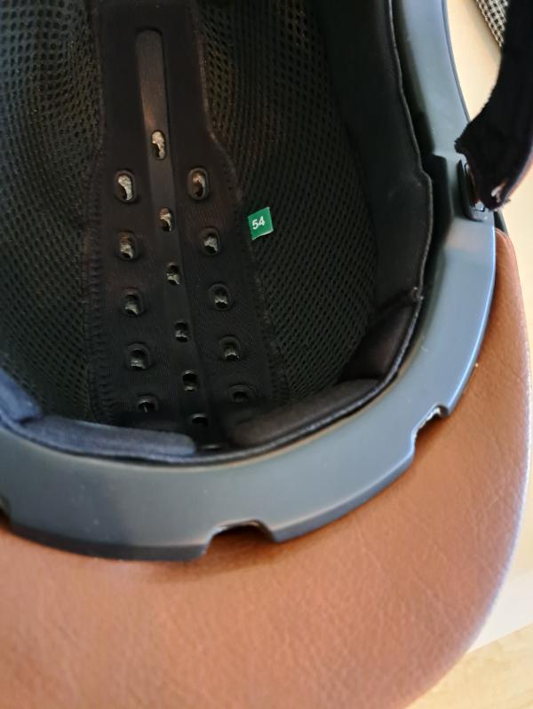 Entre Particuliers - Casque d'équitation Fouganza - T54 5/6