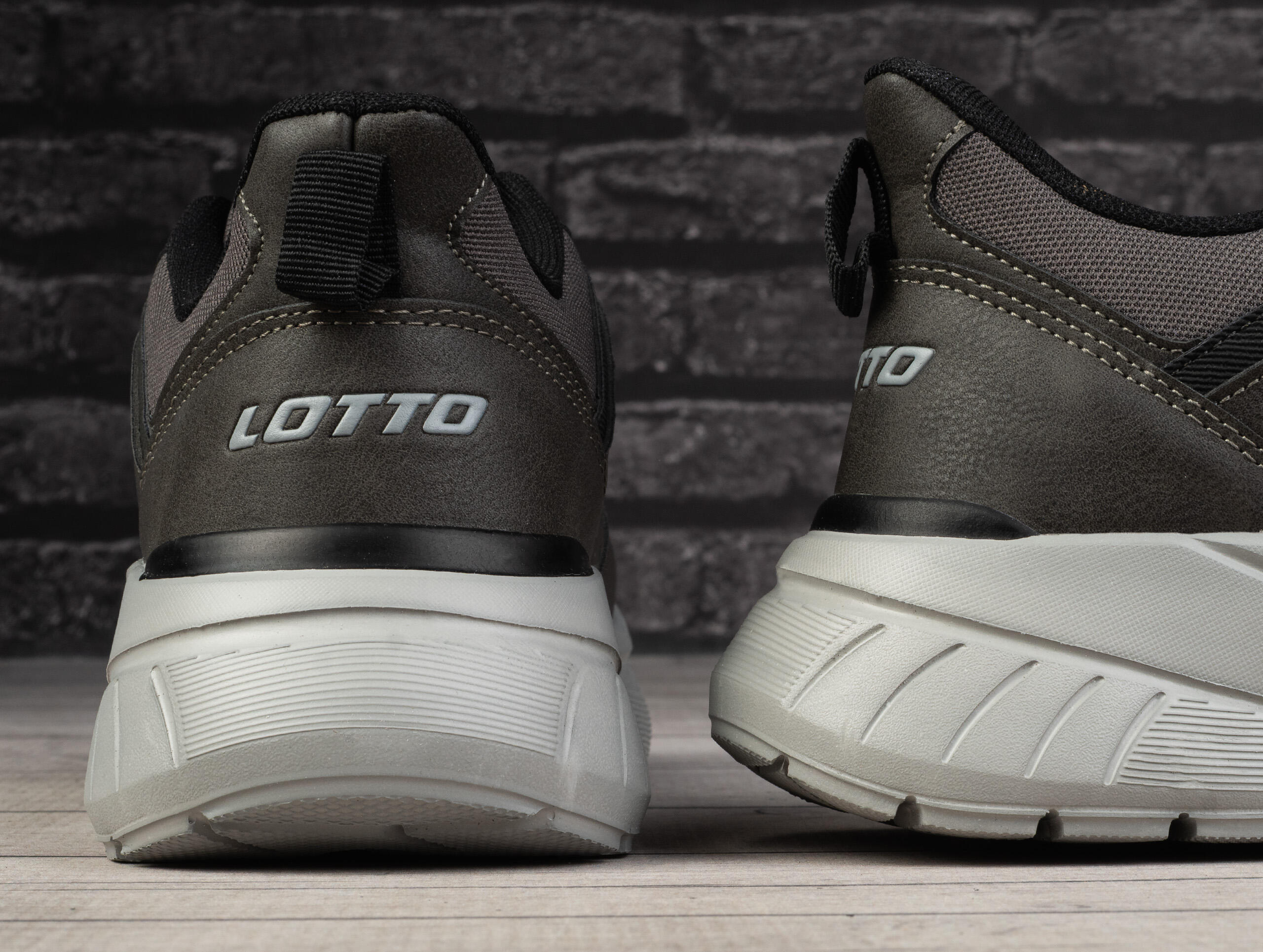 Buty męskie sportowe do chodzenia Lotto COVERTIV 4/6