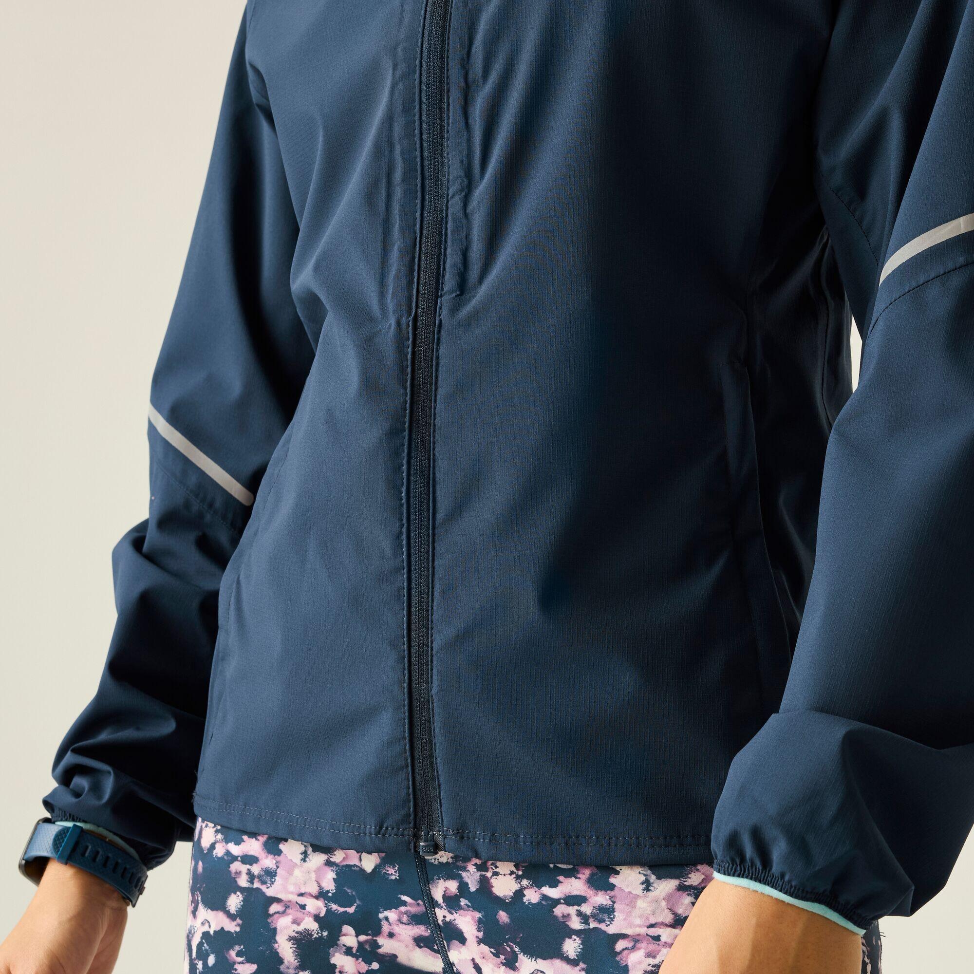 Giacca da trekking impermeabile ultraleggera con cappuccio da donna 5/7