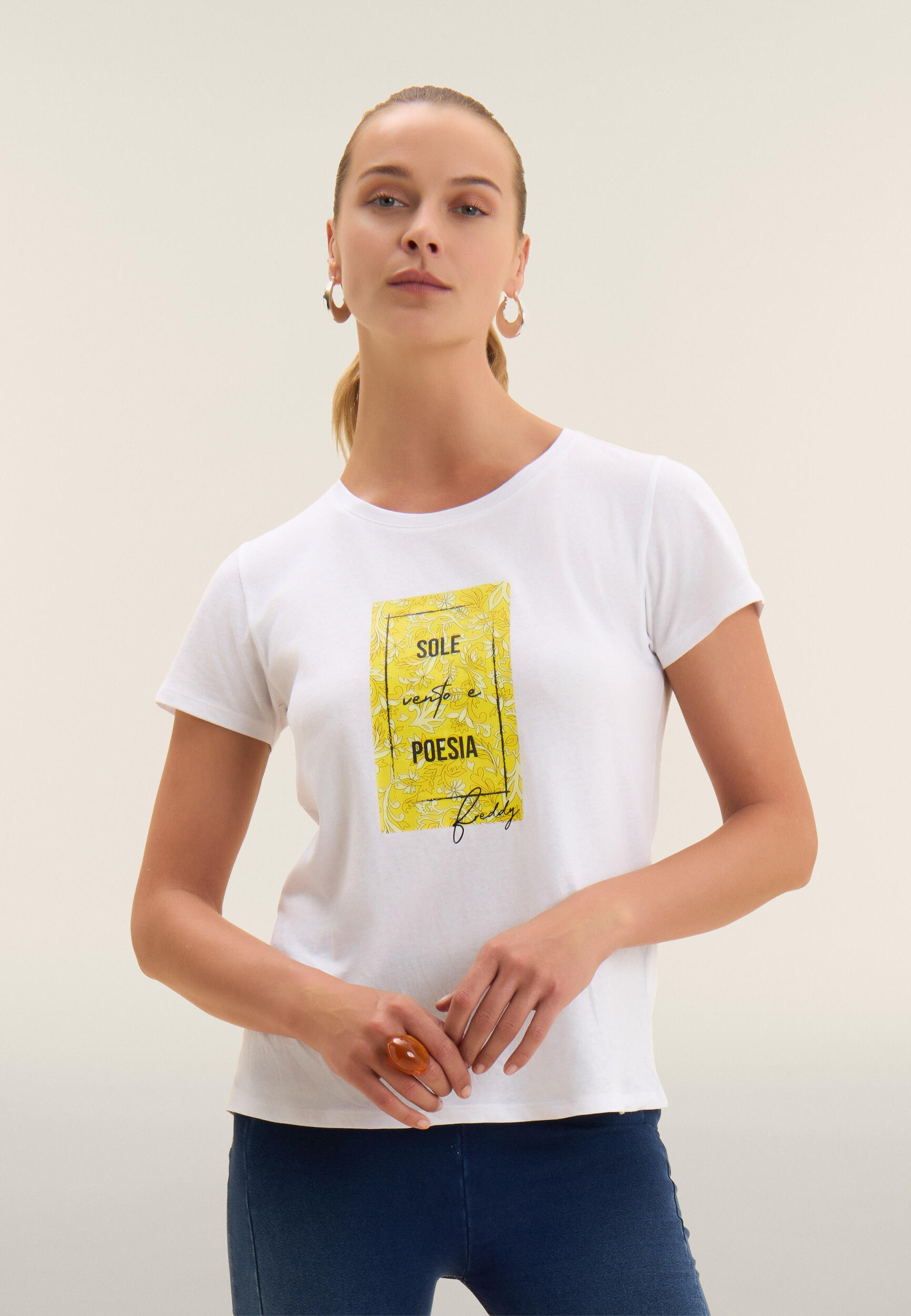 T-shirt à imprimé floral coloré 2/4