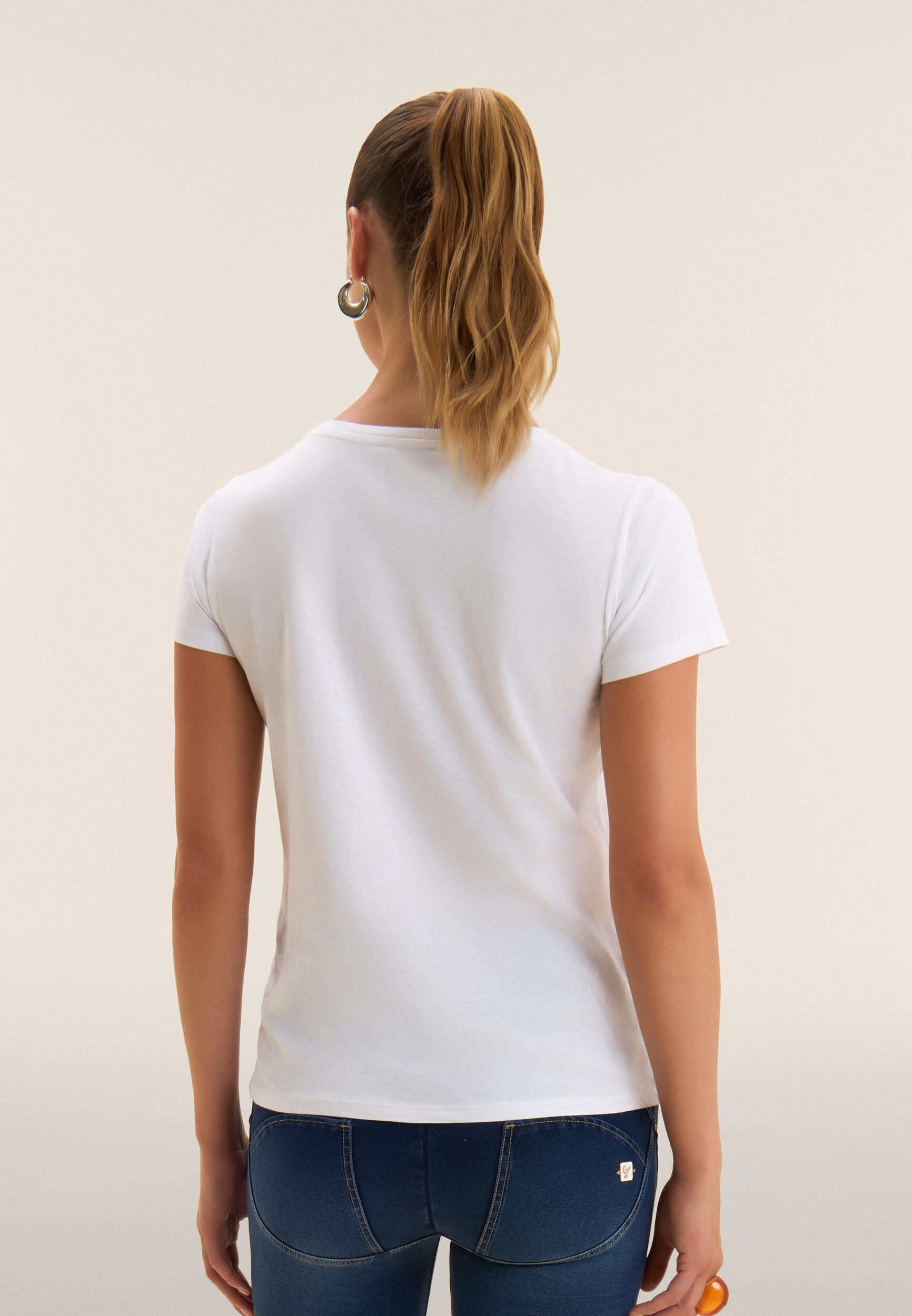 T-shirt à imprimé floral coloré 3/4