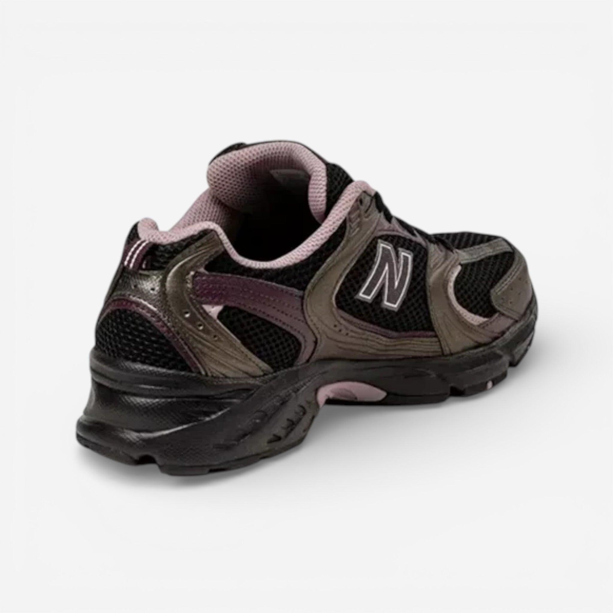 New Balance 530 Black Metallic Plum Brown 3/3