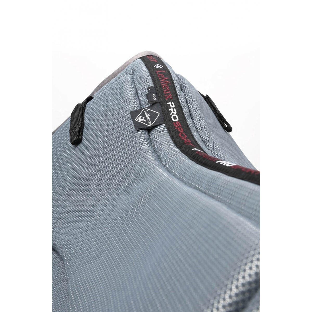 Tapis de dressage pour cheval LeMieux Ultra Mesh 3/7
