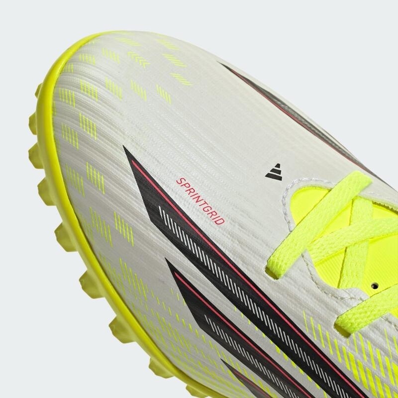 Ghete de fotbal F50 Club pentru teren sintetic