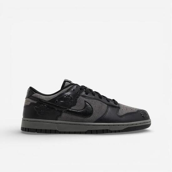 Nike Dunk Low Black Roses (Women's)