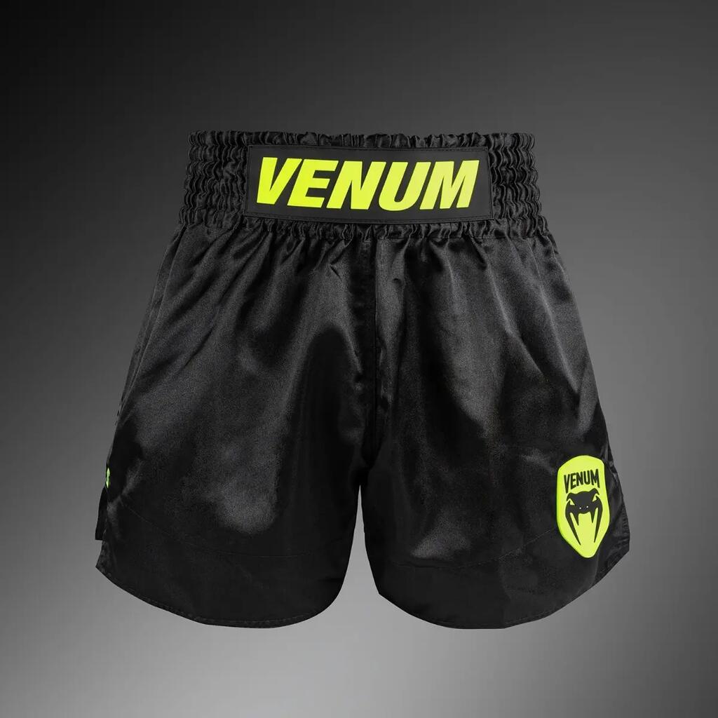 Muay Thai Shorts Venum Classic Evo – Black/Neon Yellow – L