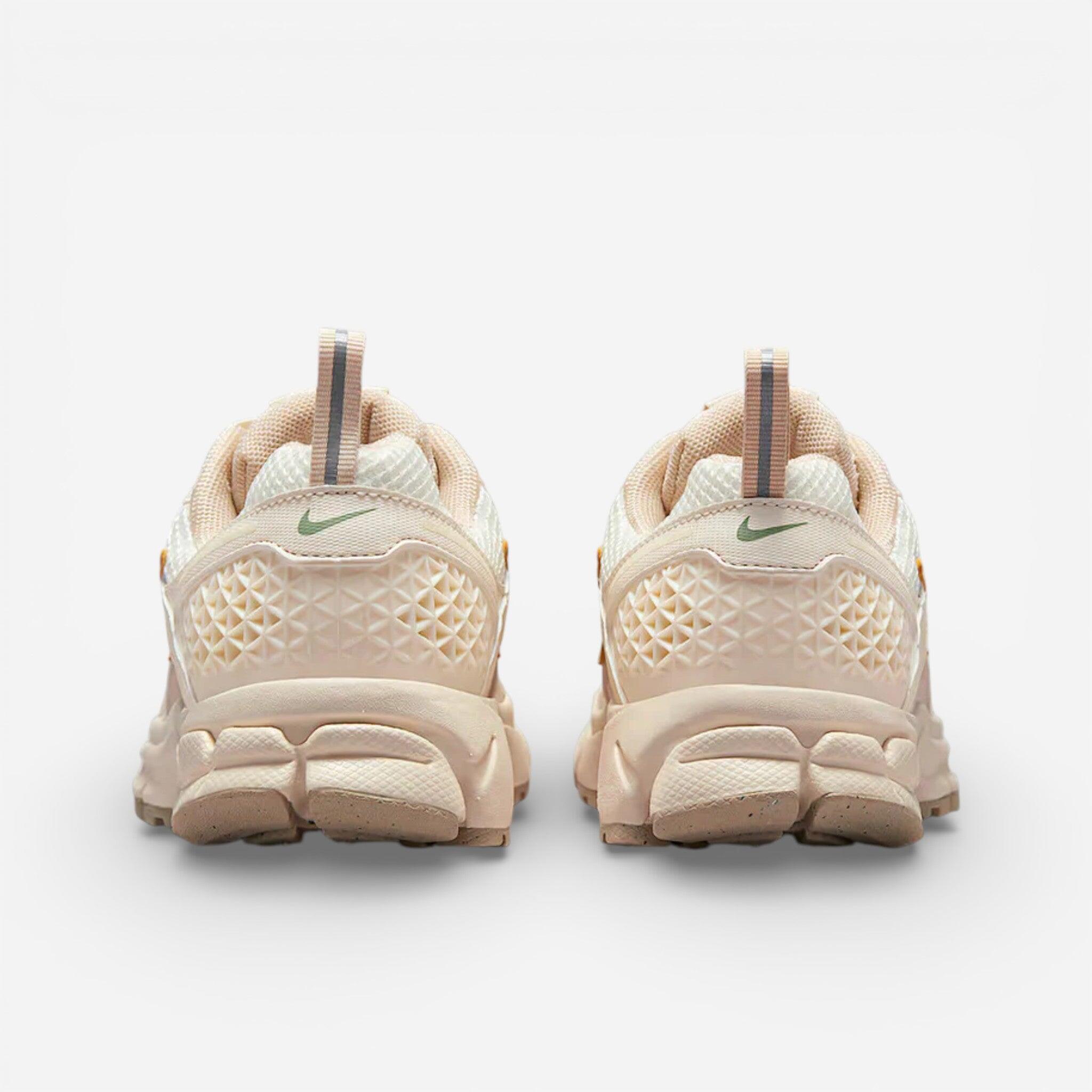 Nike Zoom Vomero 5 Pale Ivory Sand Drift (GS) 3/4