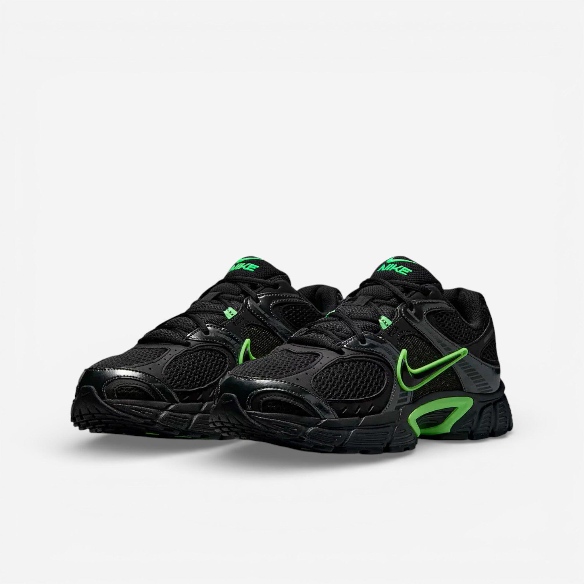 Nike V5 RNR Black Anthracite Lime Blast 2/4