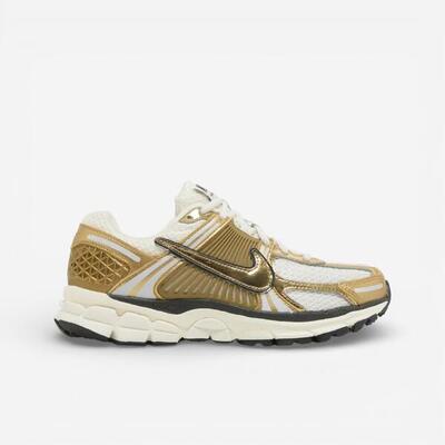 Nike zoom vomero 5 metallic gold (women's)
