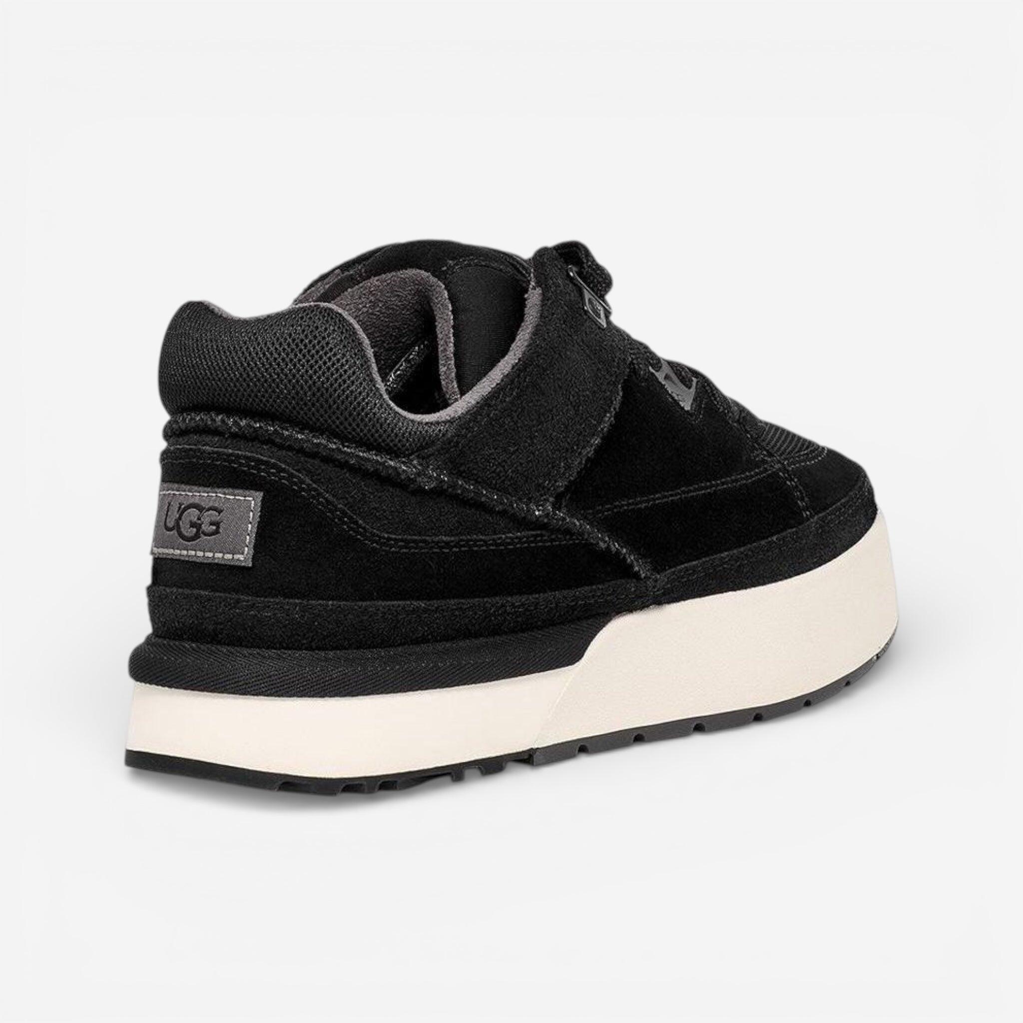 UGG Goldencush Black 3/3