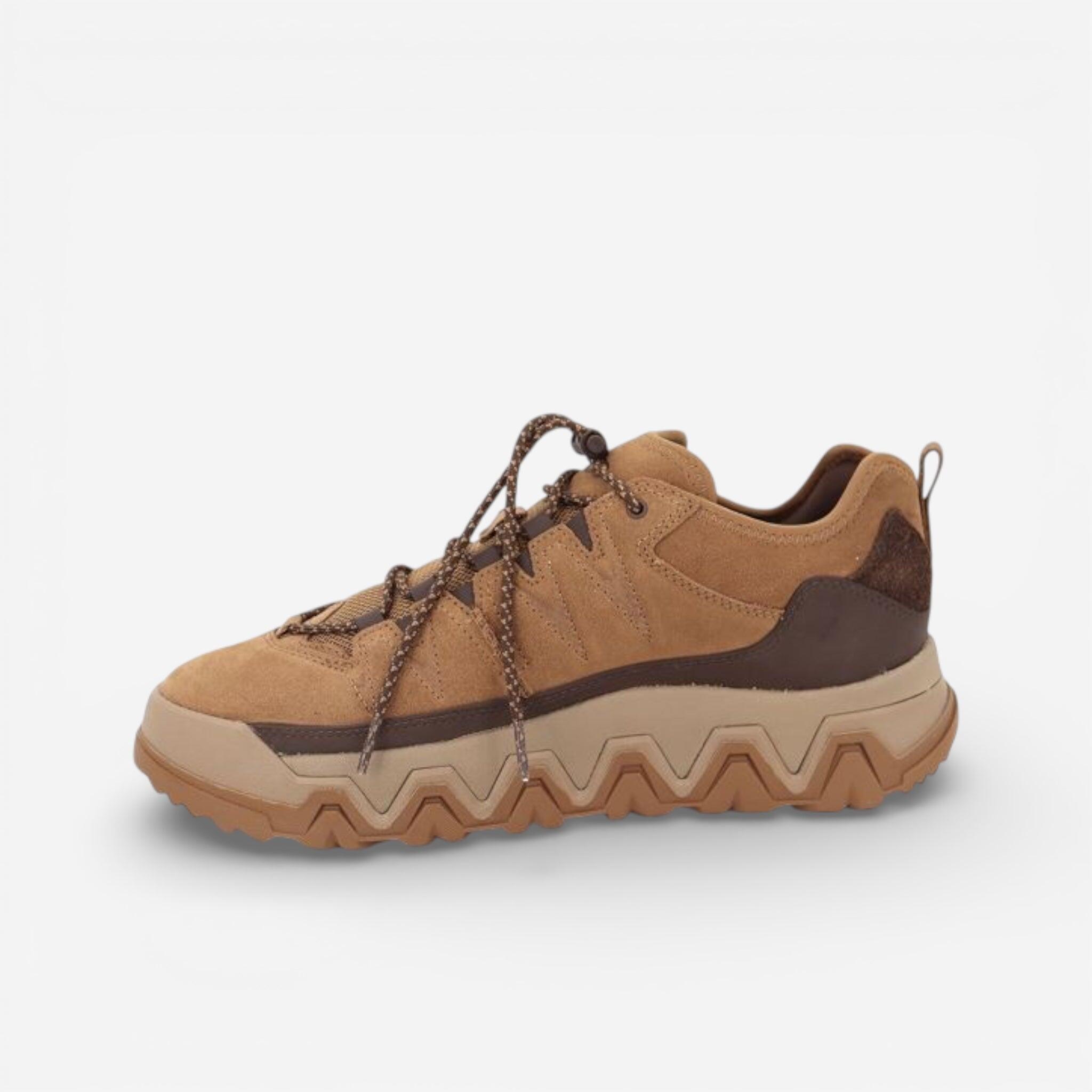 UGG CapTrail Low Chestnut 2/4