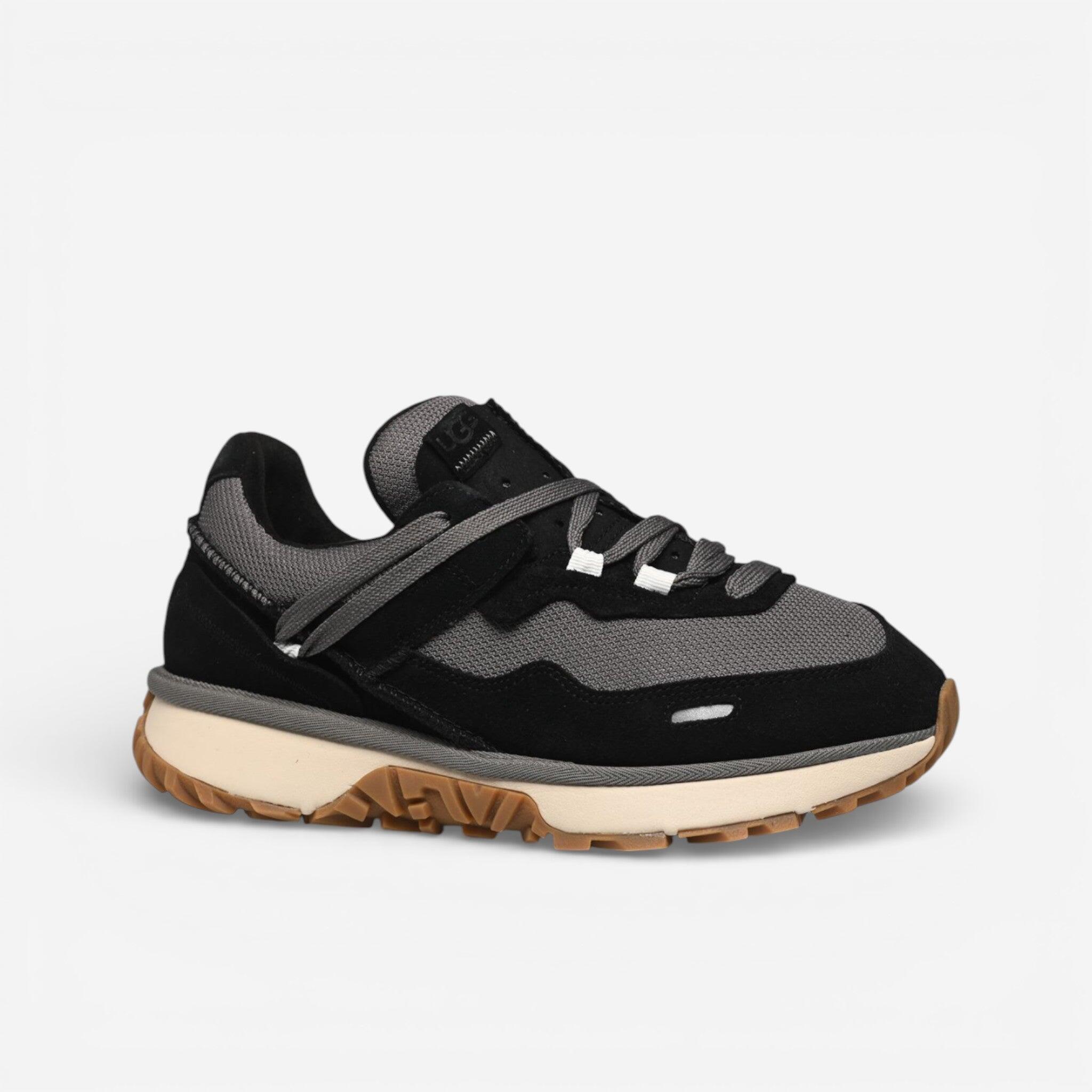 UGG RetroFi Low Black 2/4