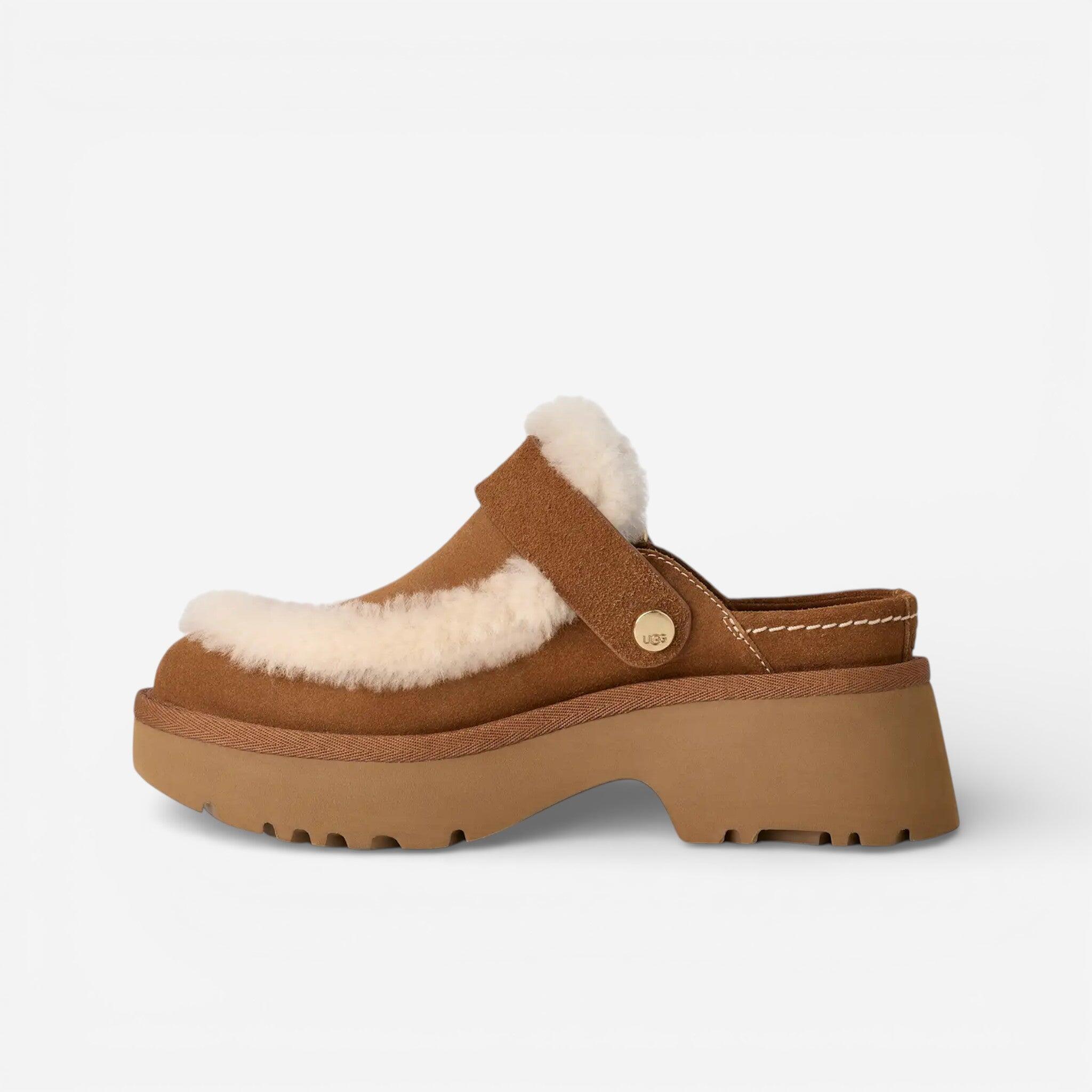 UGG Esmee Clog Chestnut (Women's) 2/4