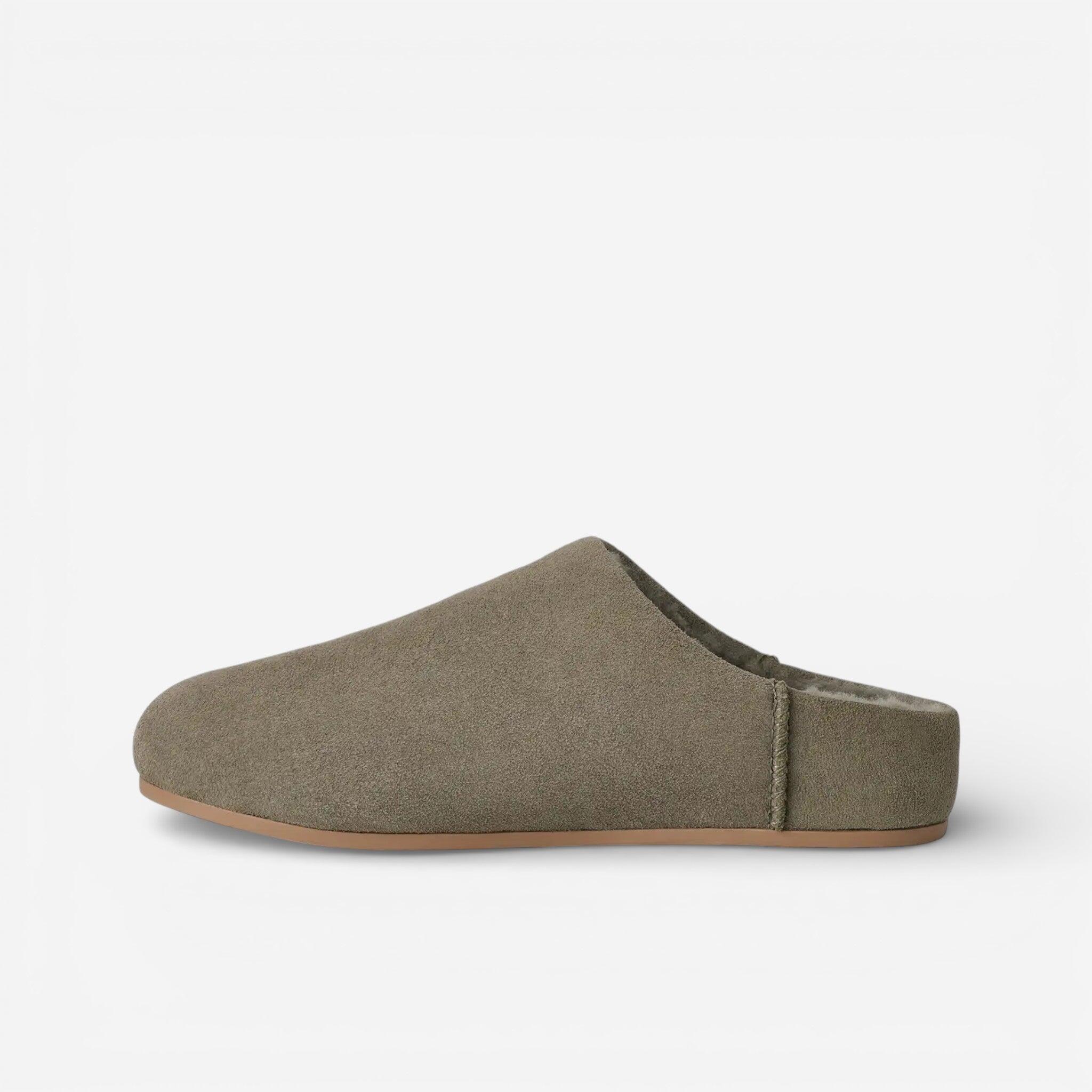 UGG Elea Slip-On Slipper Moss Green (Women's) 2/3