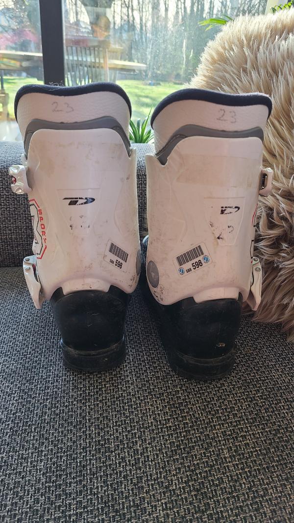 Entre Particuliers - Chaussures de ski Dalbello CX taille 36,5 3/7