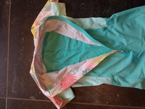 Entre Particuliers - Combinaison shorty anti UV fille 2/3