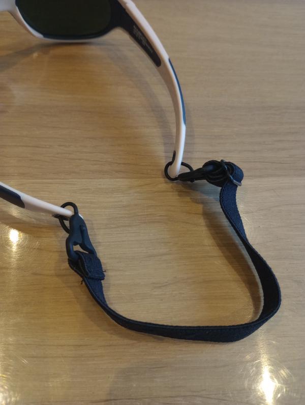 Entre Particuliers - Lunettes de soleil enfant 2/3