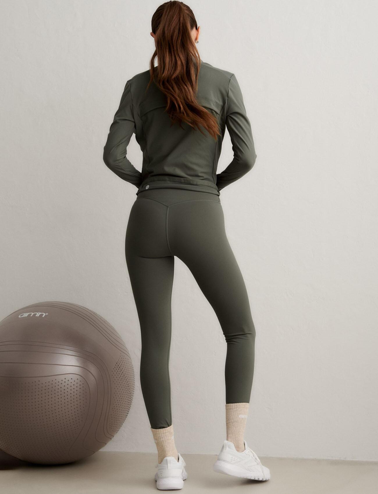 Dames Legging Petite Vochtafvoerend Hurkbestendig Klimopgroen 2/6