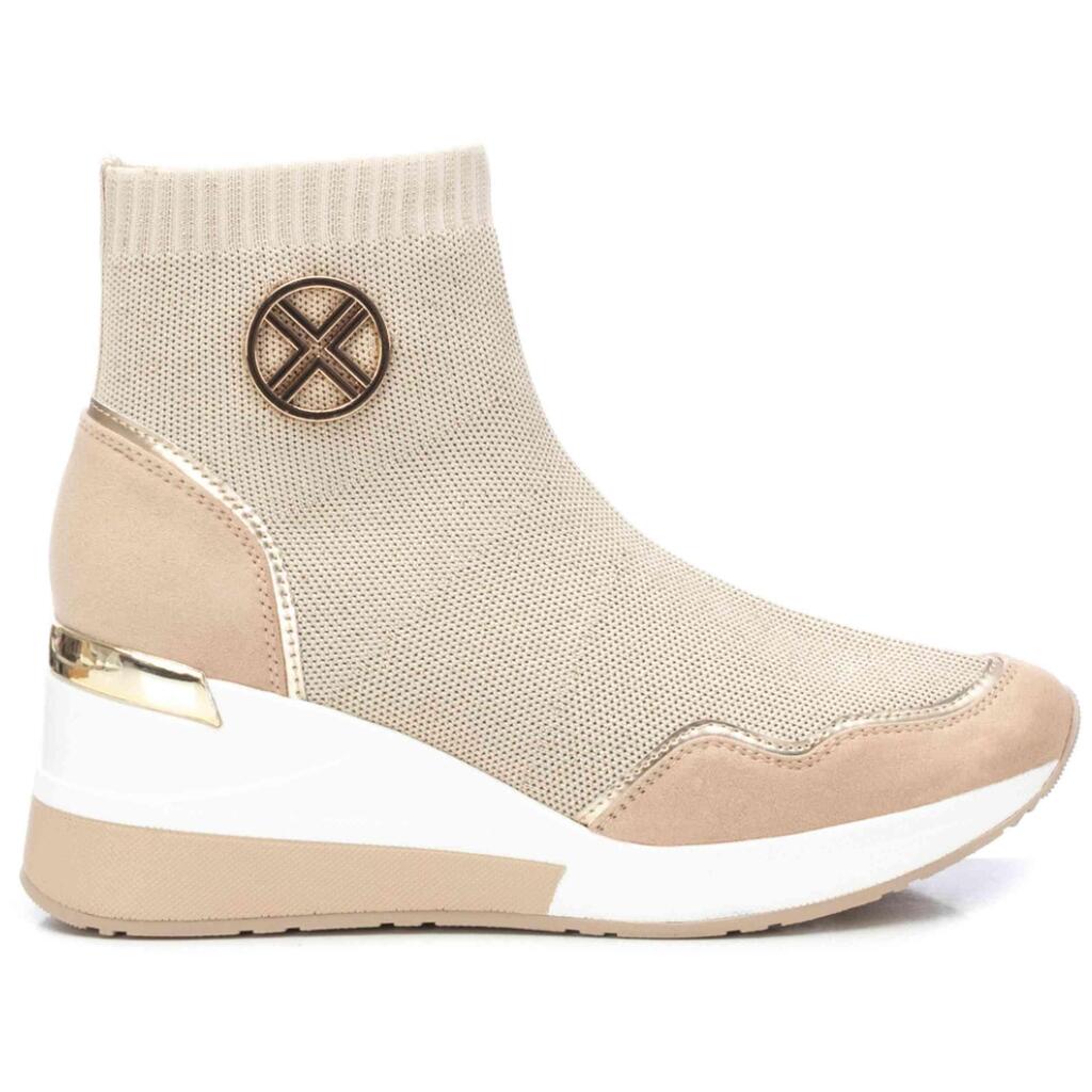 Sneakers Xti model 141467 for women