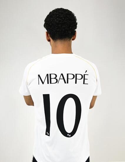Real Madrid 2025/26 Premium Heimtrikot für Fans, Replik – Mbappé – 10
