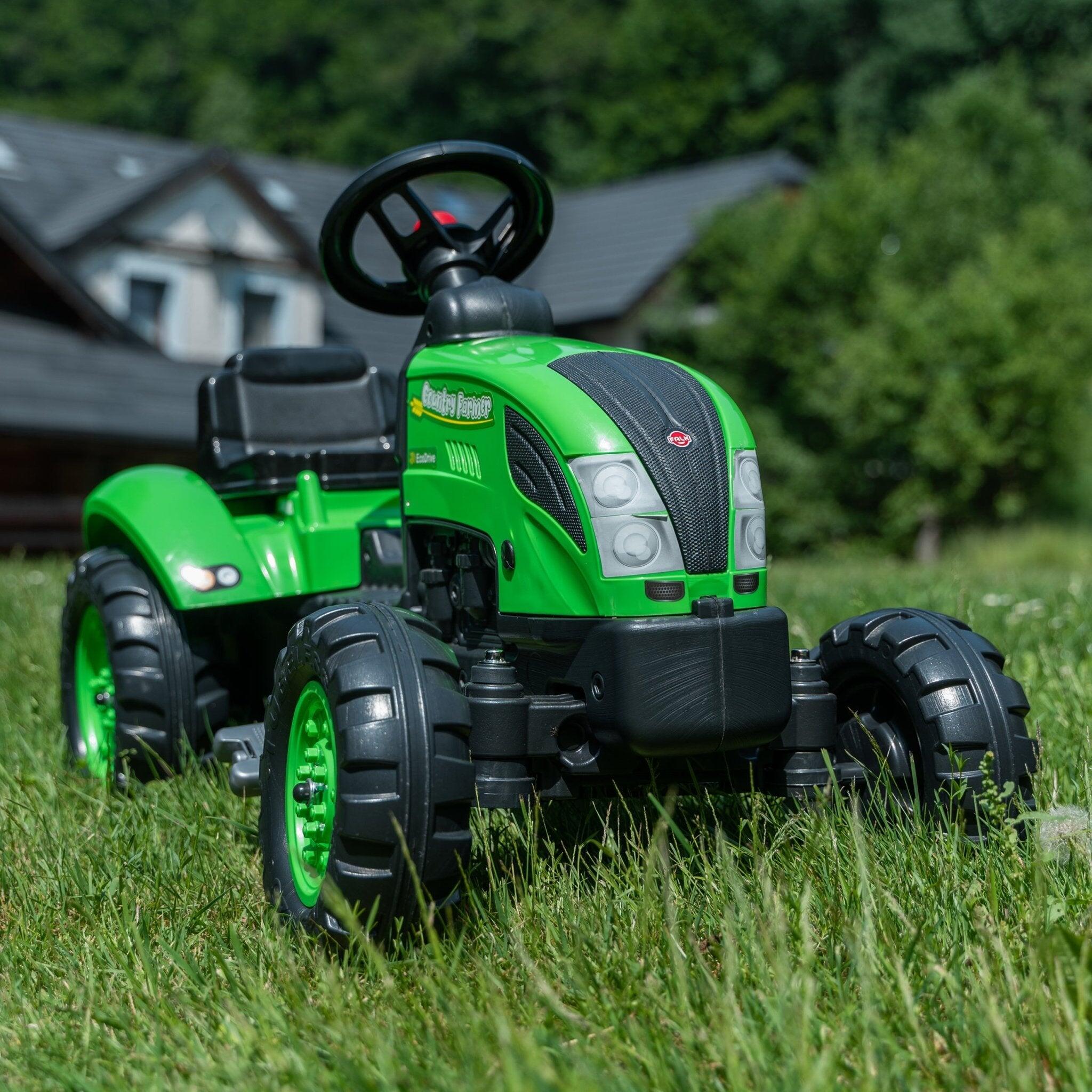 Falk Country Farmer Pedal Tractor with Trailer 3/5