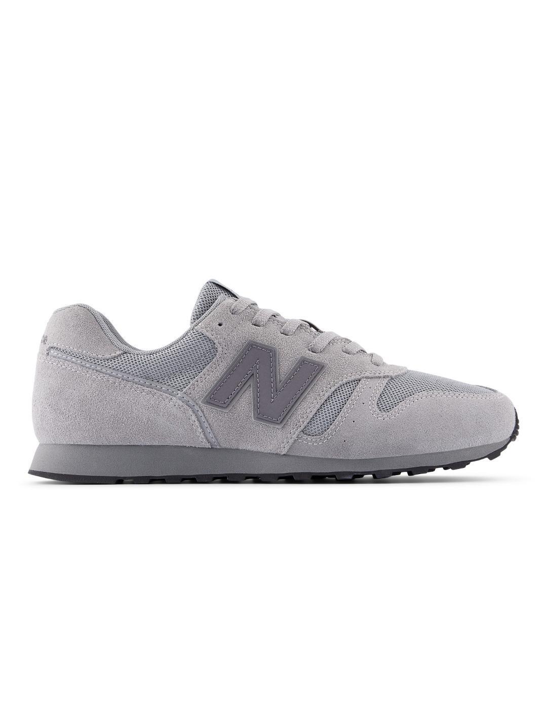 NEW BALANCE picture