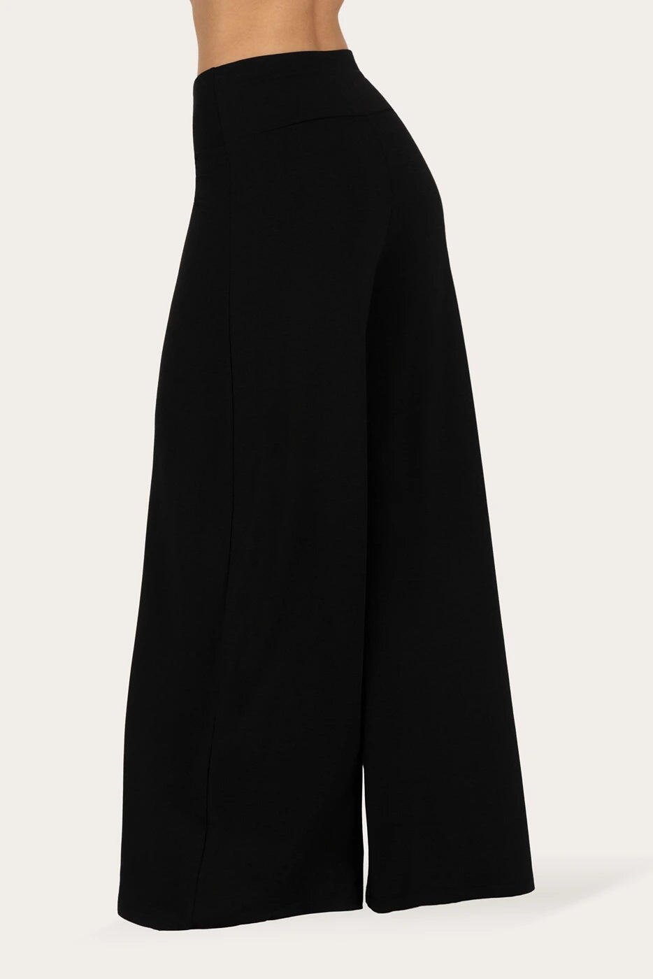 Pantalon de yoga et athleisure Nyx à coupe large – Noir Onyx 2/5