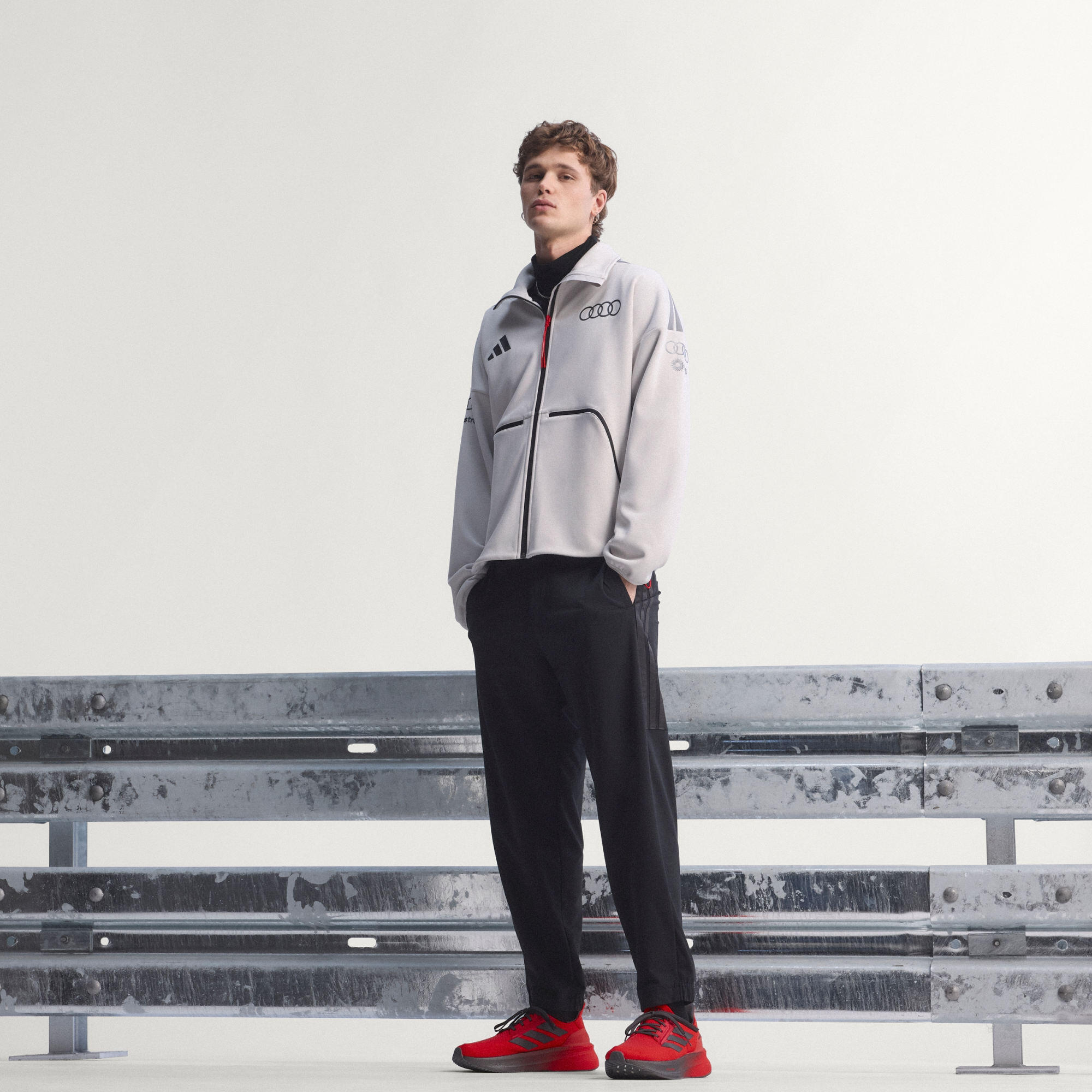 GIACCA DA ALLENAMENTO AUDI REVOLUT F1 TEAM ENGINEERS & MARKETING 7/7