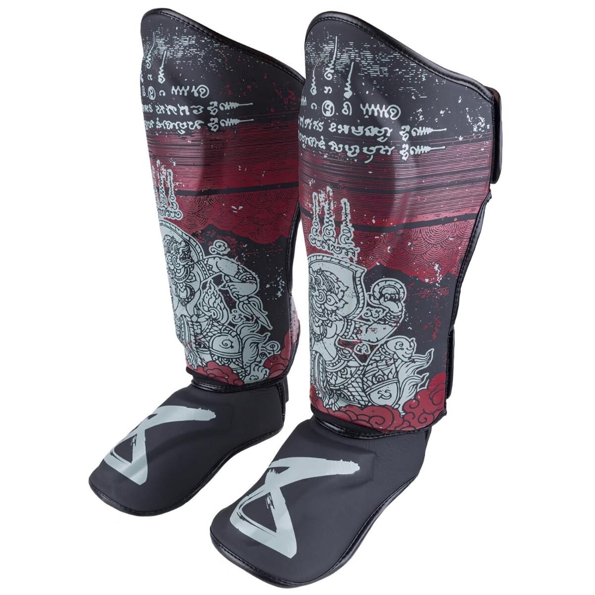 Schienbeinschoner 8 WEAPONS Hanuman Yant – Schwarz/Rot – S 1/7