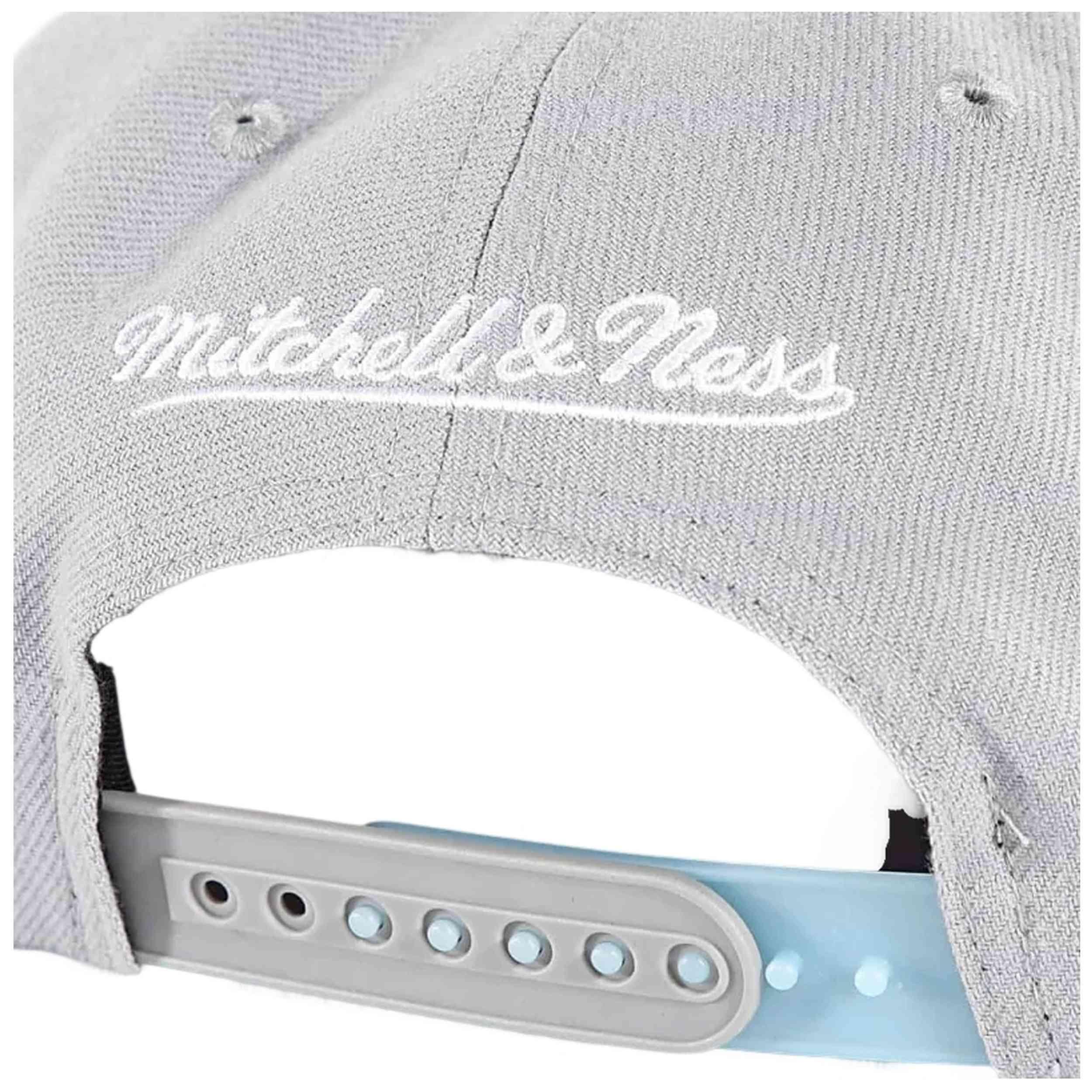 Casquette Mitchell & ness modèle HS8033 pour unisexe 3/4