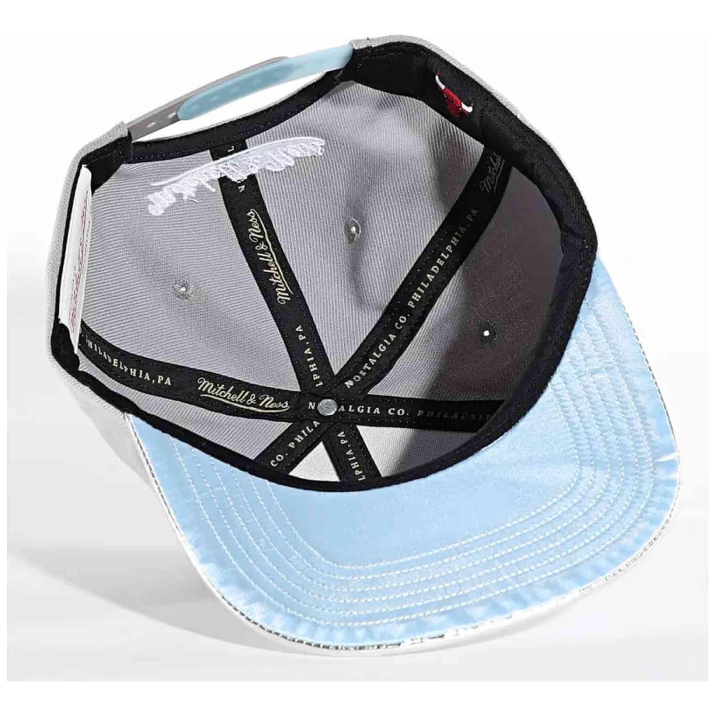 Casquette Mitchell & ness modèle HS8033 pour unisexe 4/4