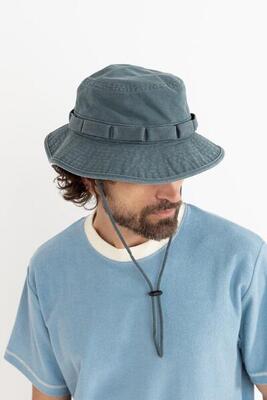 Versleten pad - muts