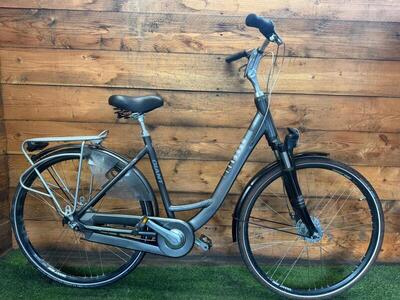 Giant ultimo 7v 28inch 50cm - free delivery