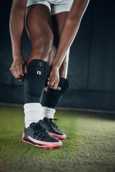 Scheenbeschermer - Voetbal - Pro-S - SmartFlex - Zwart/Rood 3/4