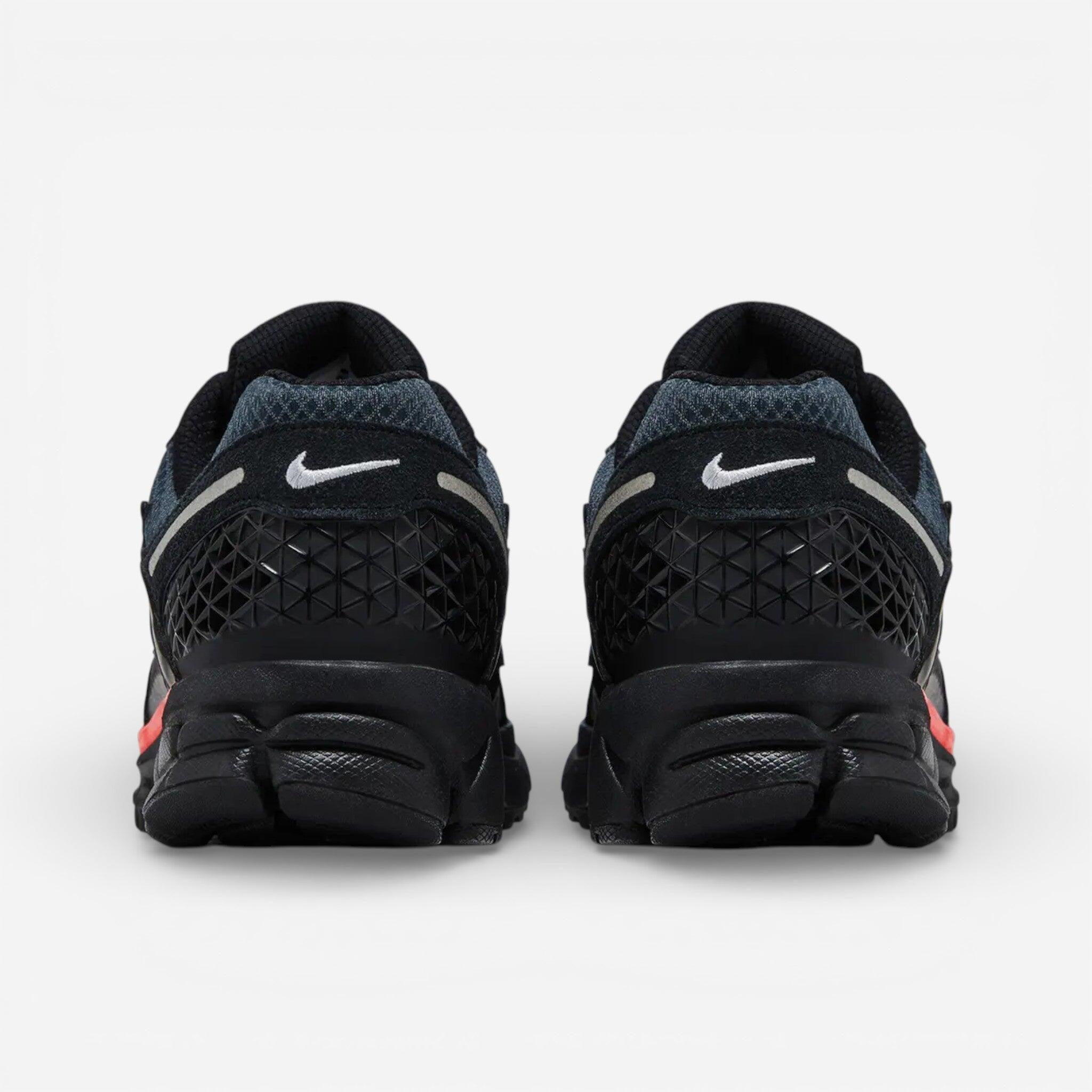 Nike Zoom Vomero 5 Black Metallic University Red 3/3