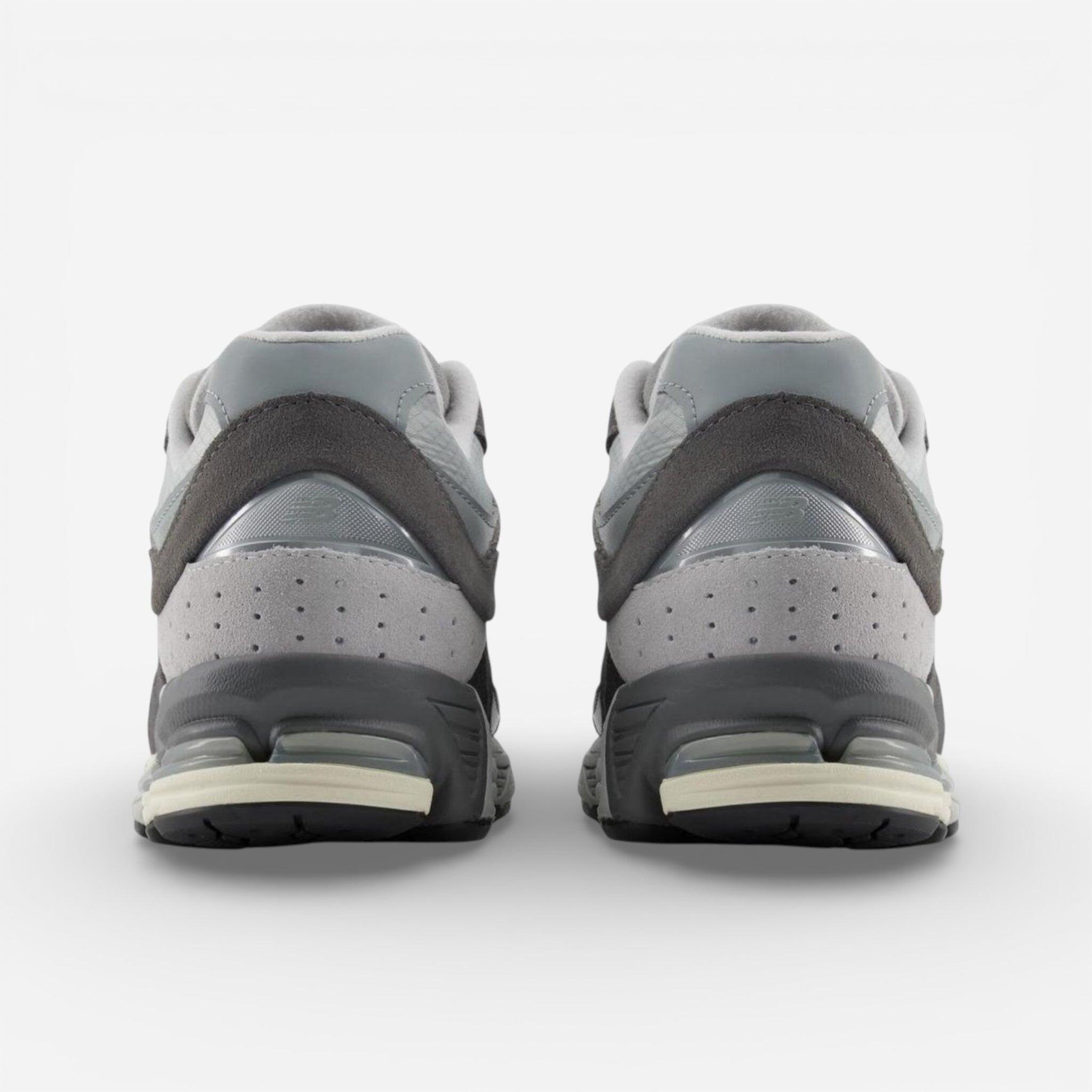 New Balance 2002R Castlerock Raincloud 3/3