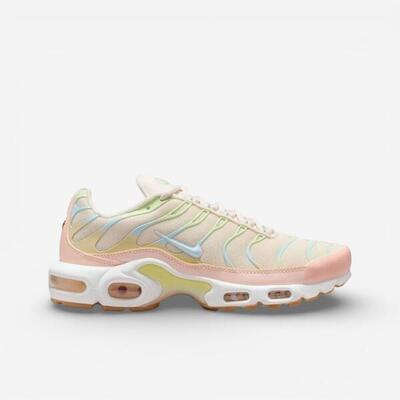 Nike Air Max Plus Crimson Tint (Women's)