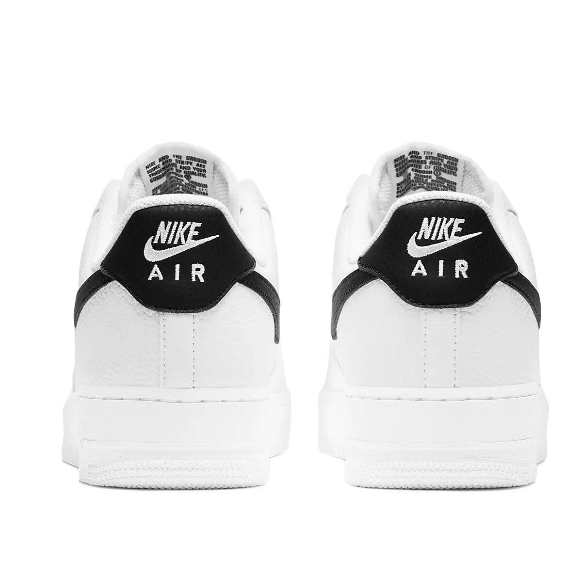 Chaussures universel hommes Nike Air Force 1 07 6/7