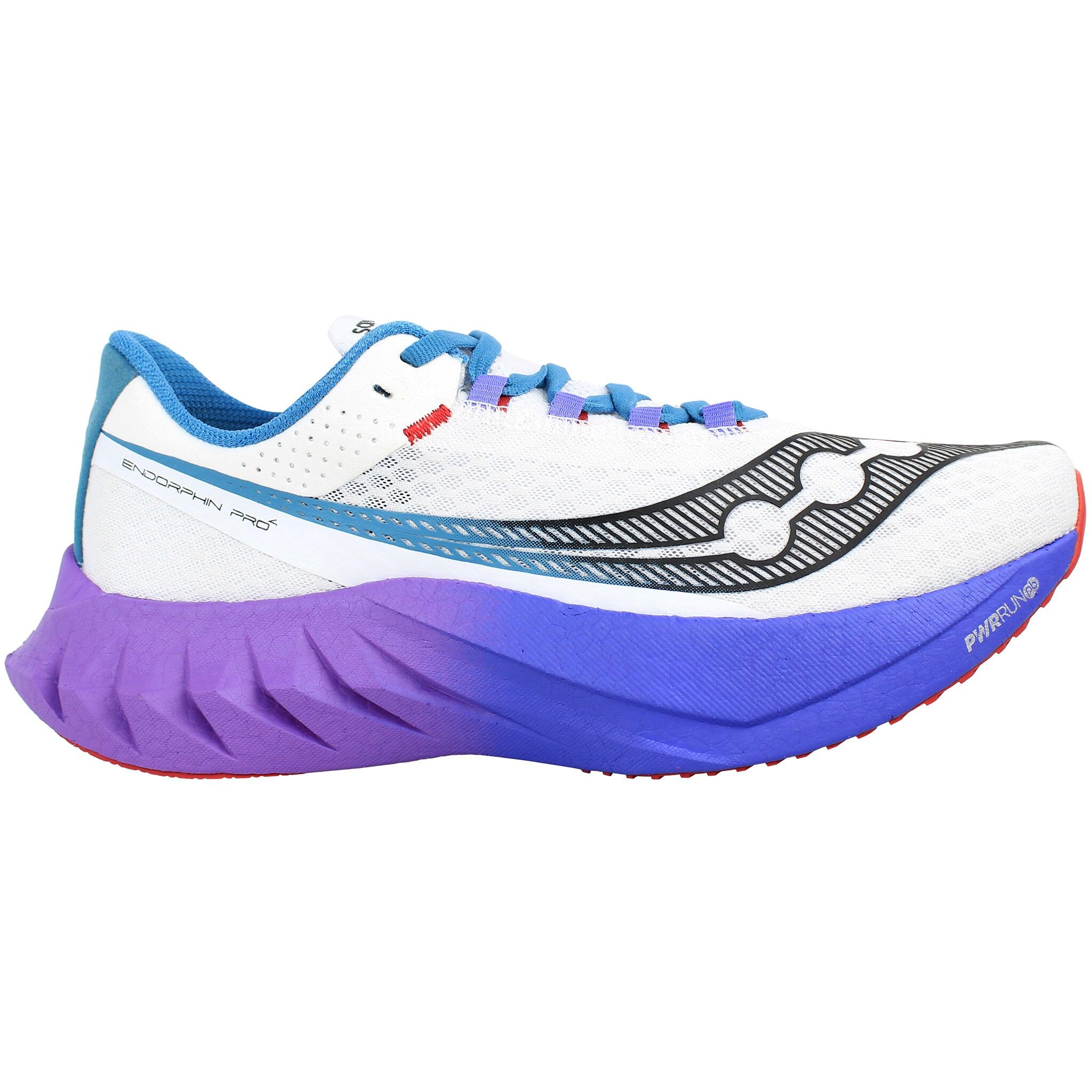 SAUCONY picture