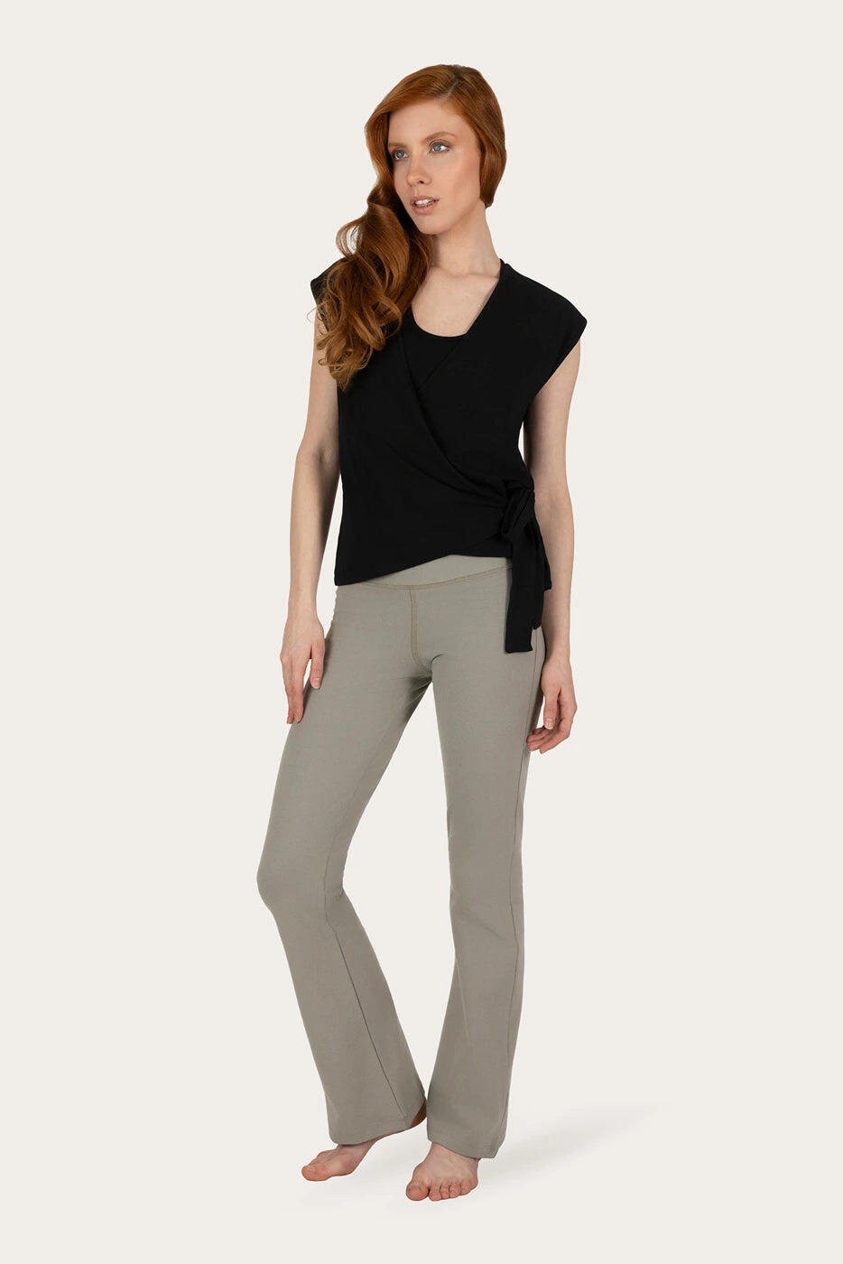 Top de yoga cache-cœur Aurora tendance – Noir Onyx 4/5