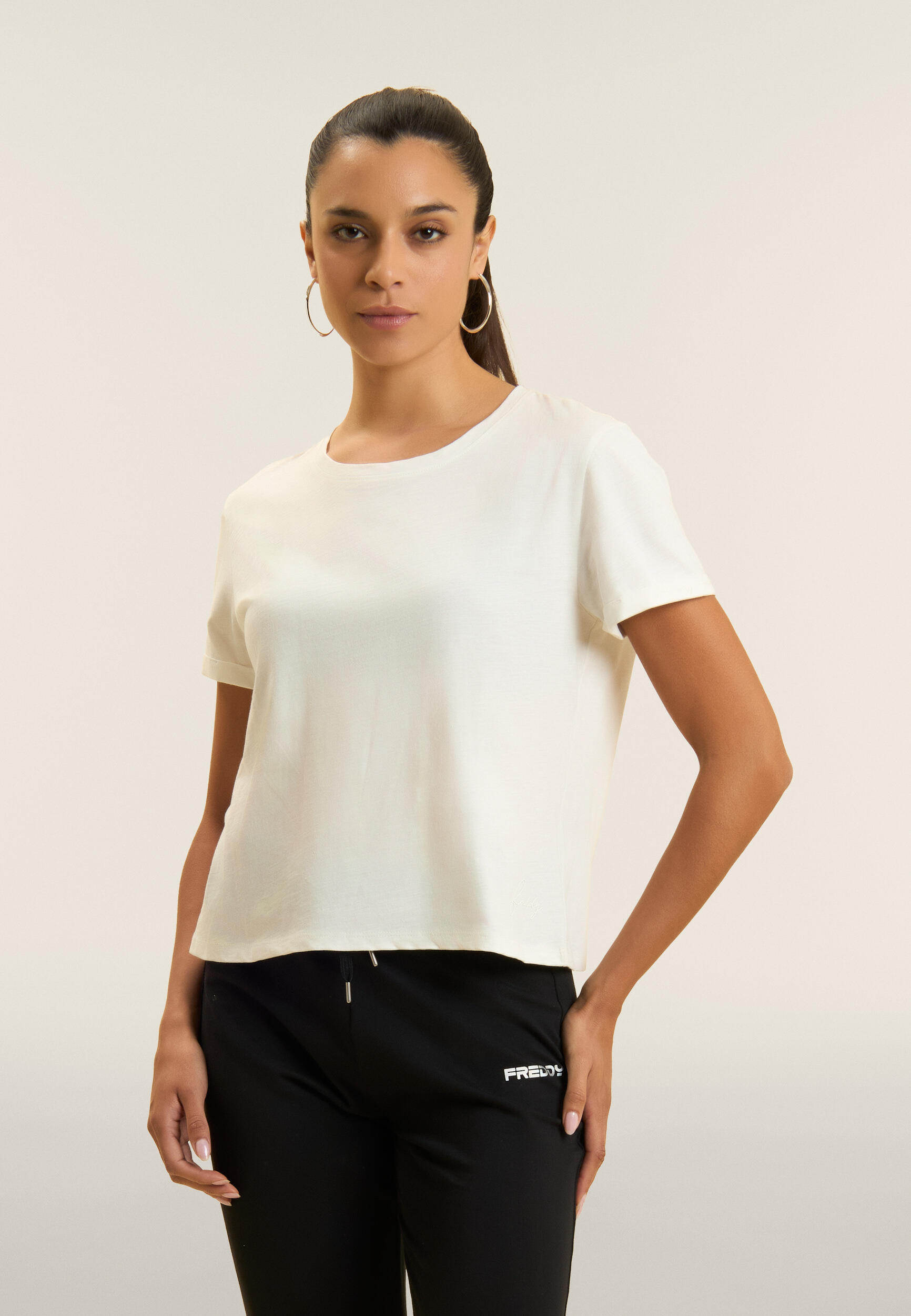 Camiseta cropped de tejido de punto flameado con puños 2/4