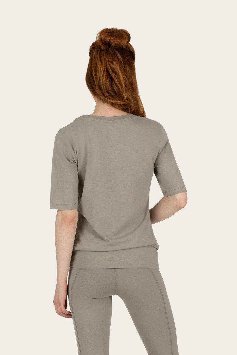 Top multifonctionnel Yoga et Pilates Kami avec ceinture - Smokey Quartz 3/5