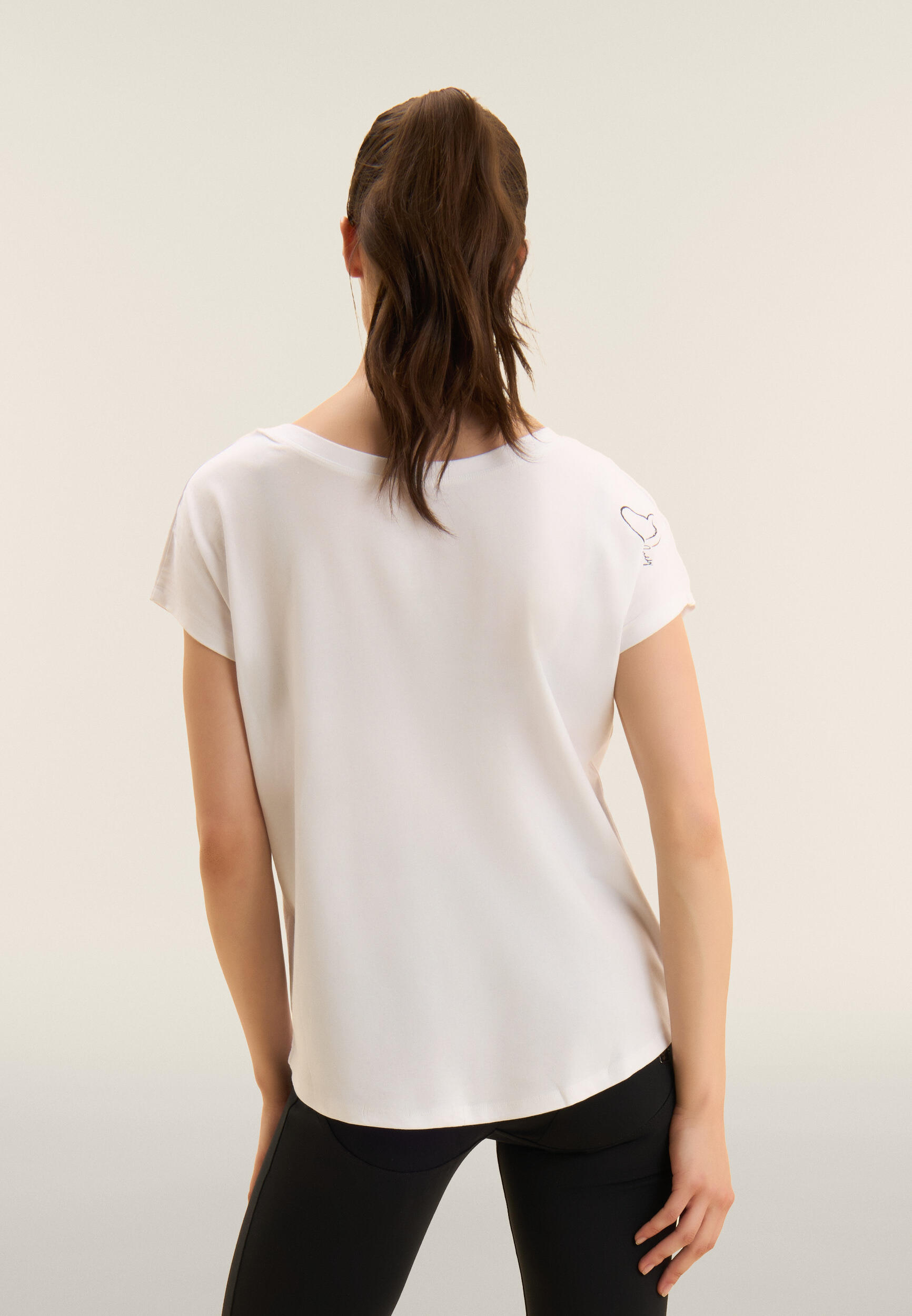 T-shirt reversibile con cuori e logo 3/4