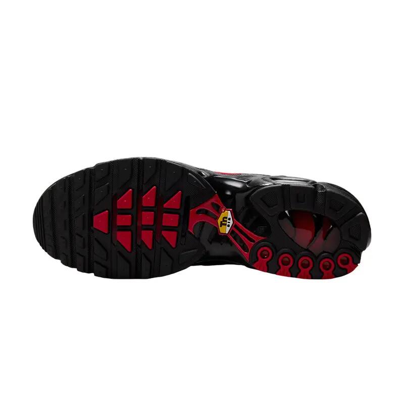 Basket Homme Nike AIR MAX PLUS TN 5/8