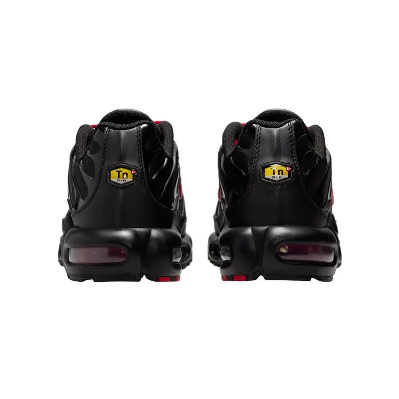 Basket Homme Nike AIR MAX PLUS TN 6/8